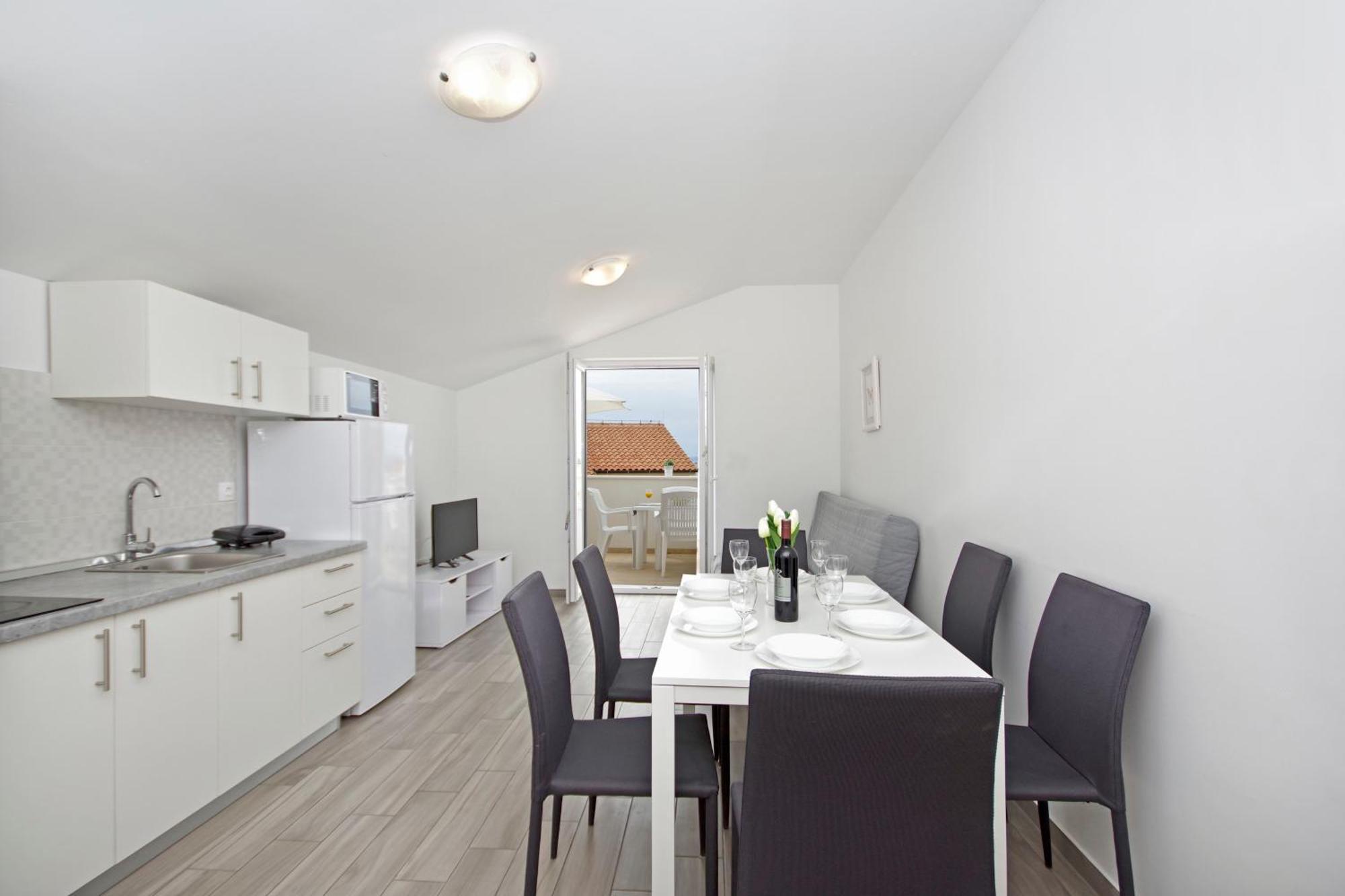 Apartments Frado Novalja Eksteriør billede
