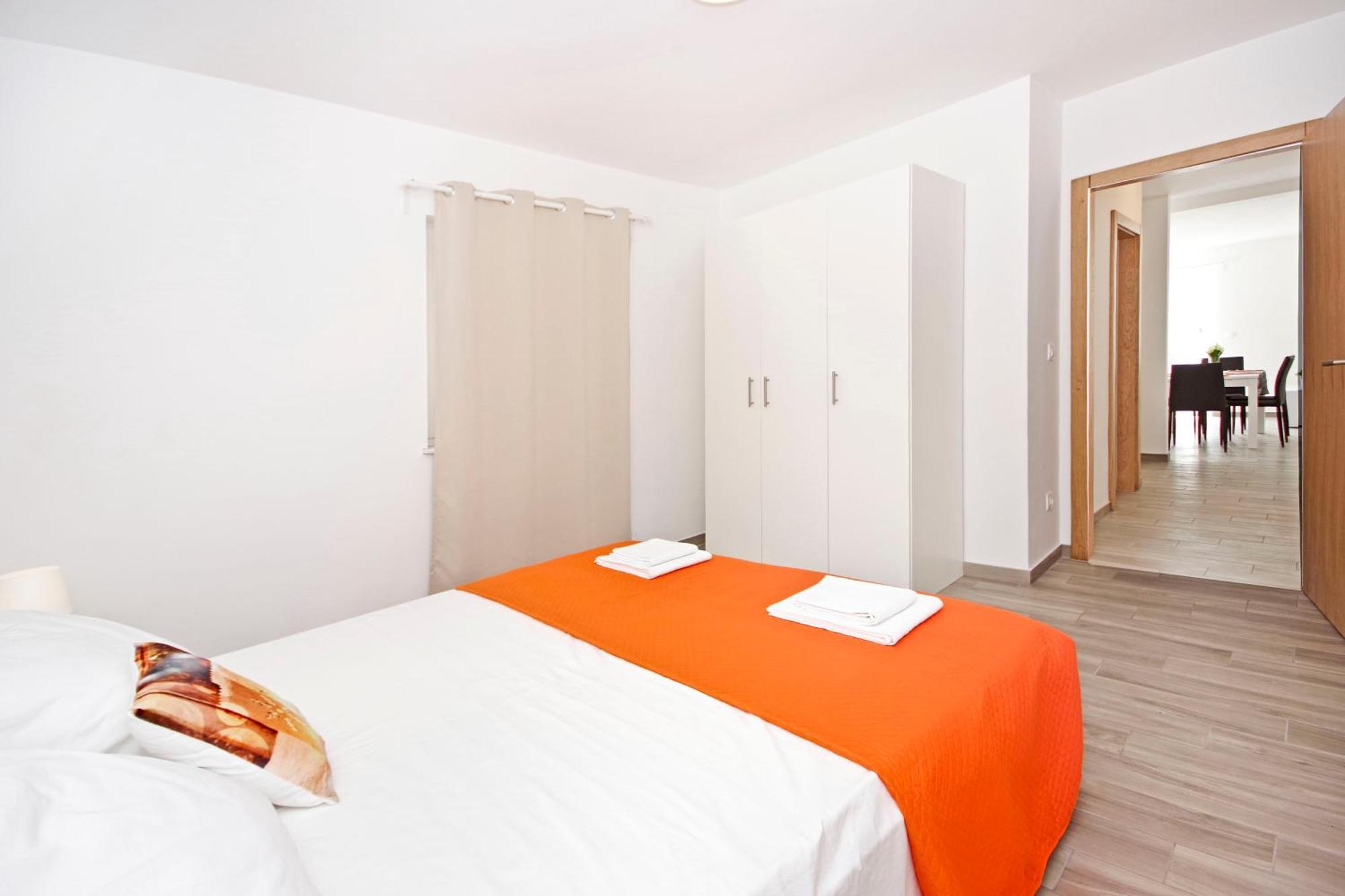 Apartments Frado Novalja Eksteriør billede