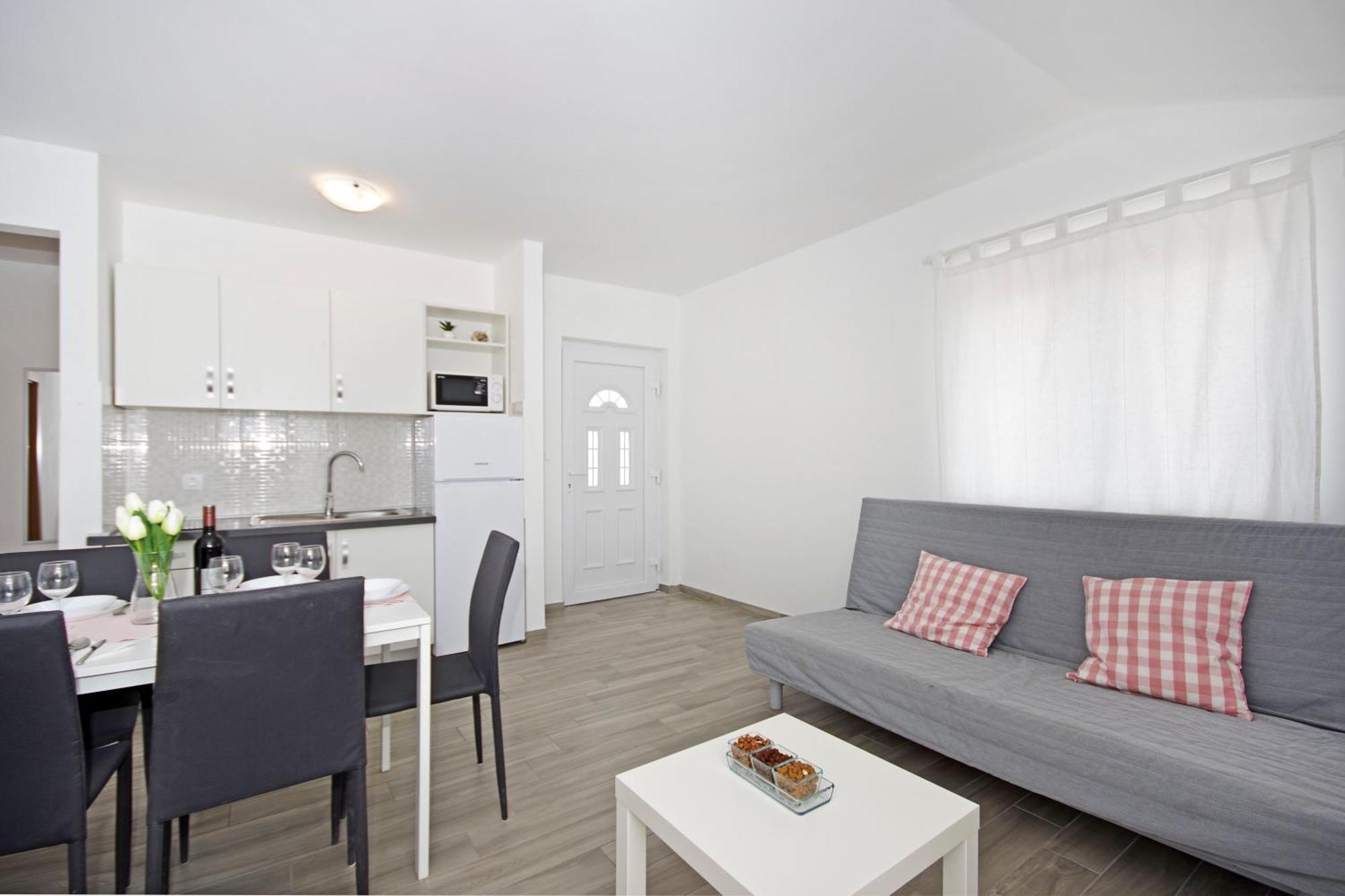 Apartments Frado Novalja Eksteriør billede