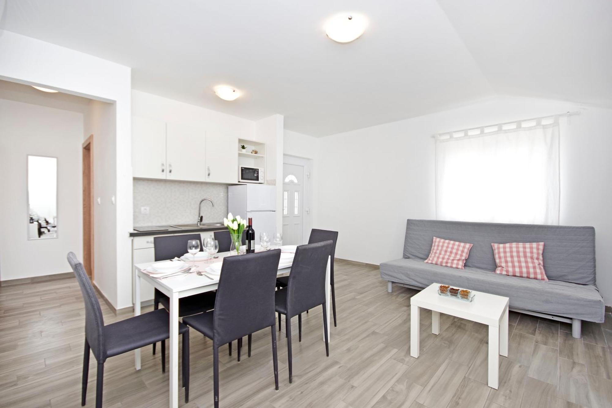 Apartments Frado Novalja Eksteriør billede