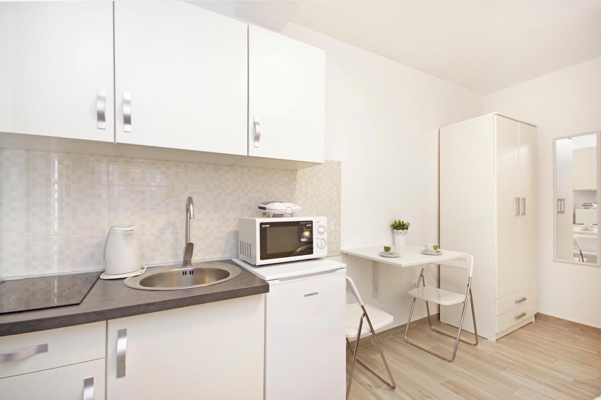 Apartments Frado Novalja Eksteriør billede